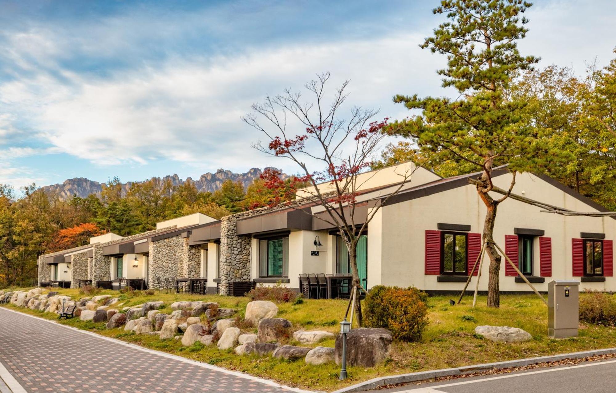 Kensington Resort Seorak Valley Sokcho Buitenkant foto